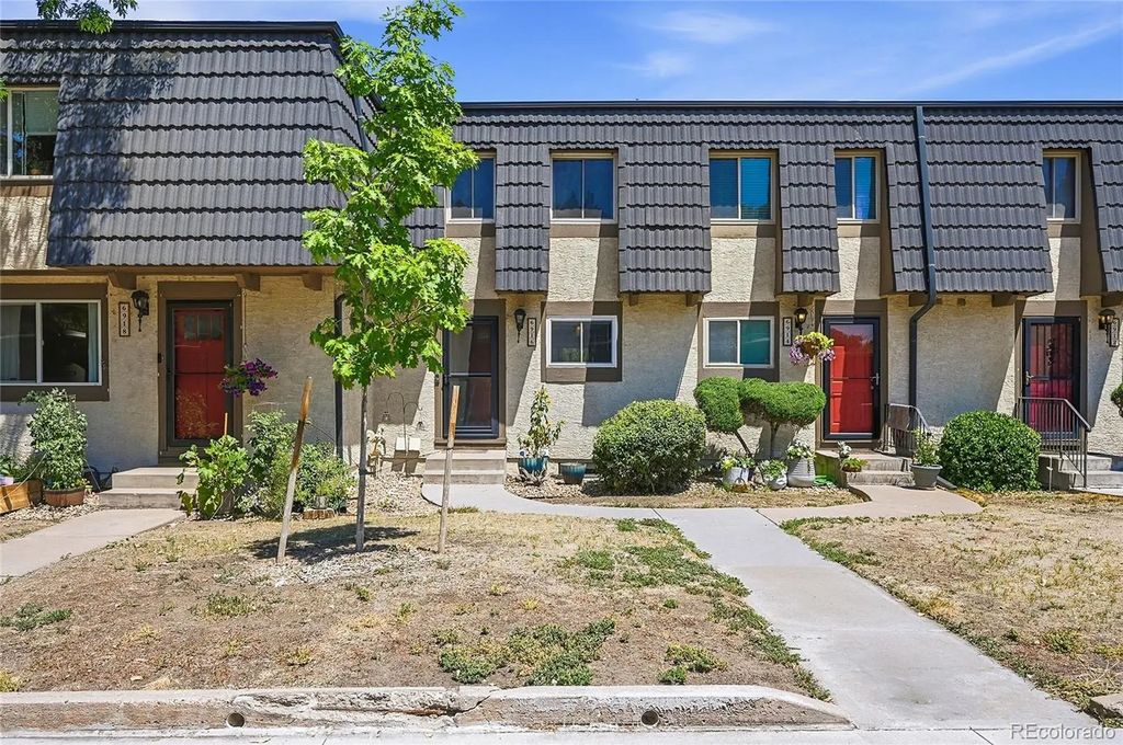 6916 S Broadway, Littleton