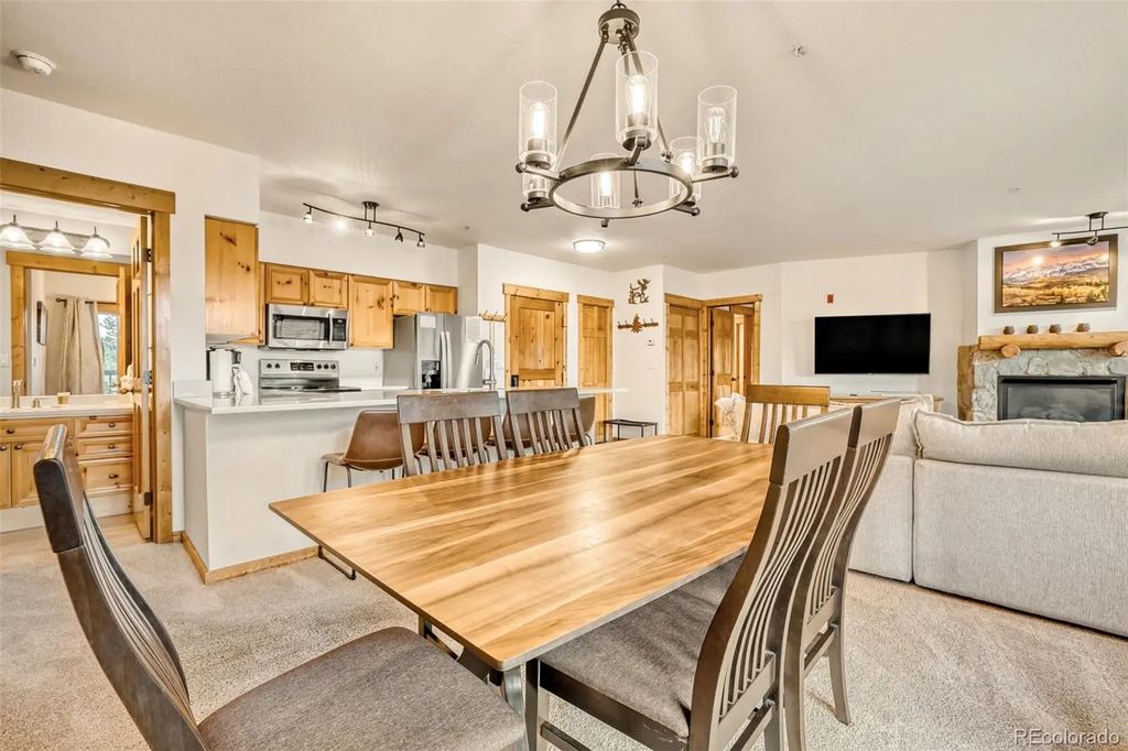 22784 Us Highway 6 2640, Dillon