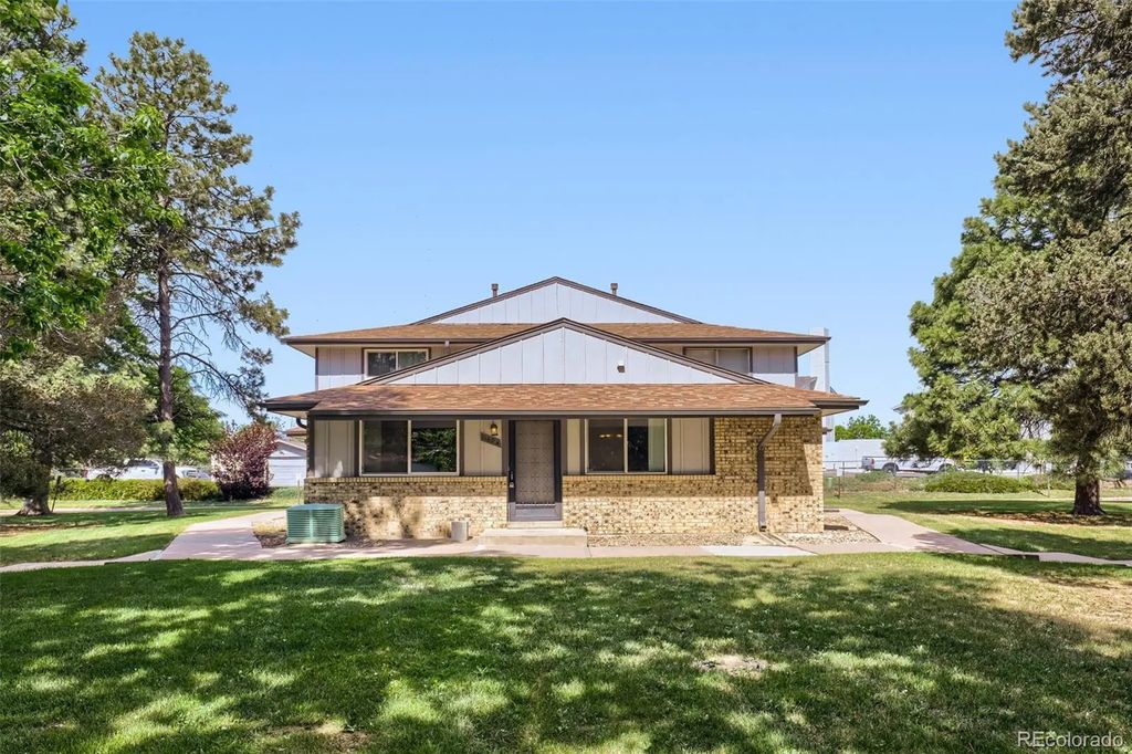 1162 S Eagle Circle A, Aurora