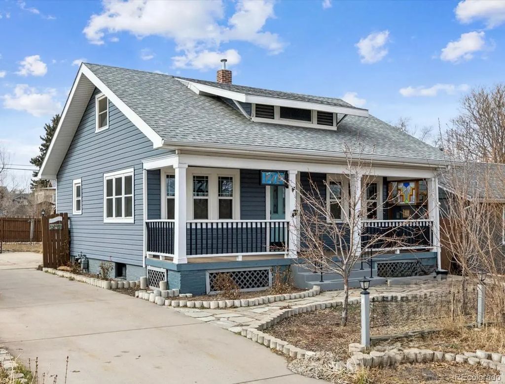 1275 Clinton Street, Aurora