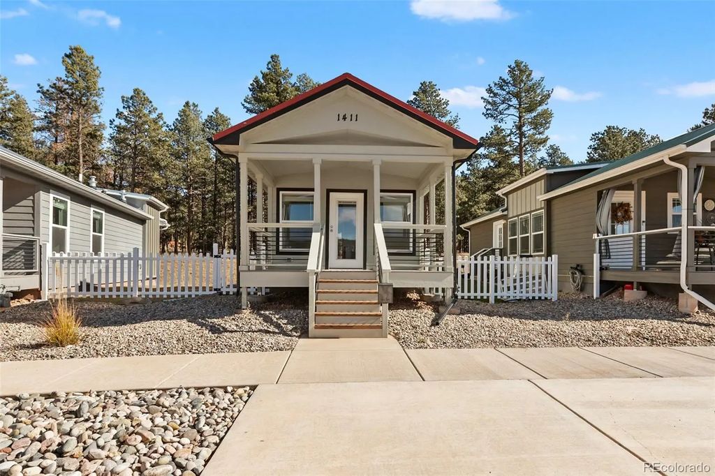 1411 Calm Mountain, Woodland Park