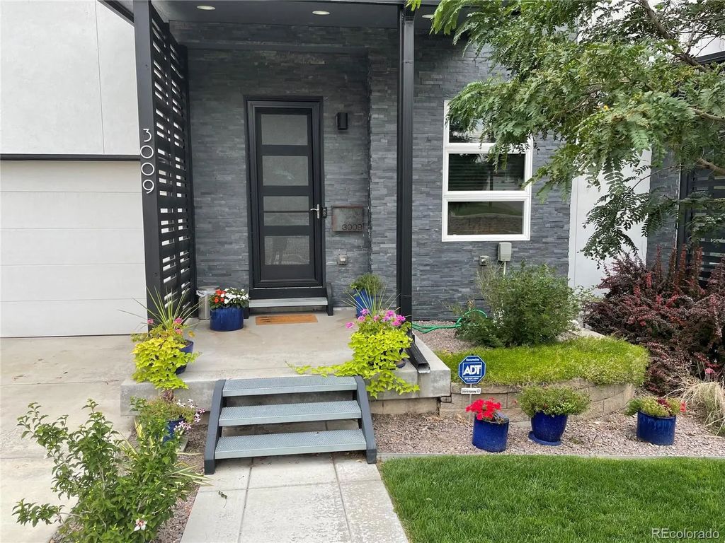 3009 S Sherman Street, Englewood
