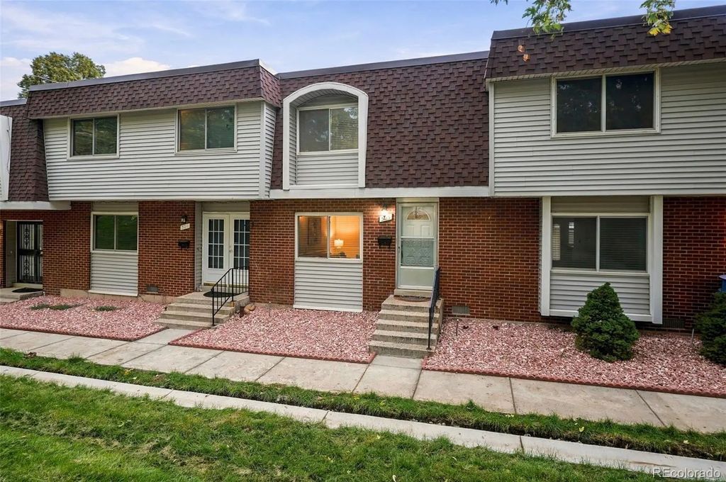 525 S Xenon Court, Lakewood