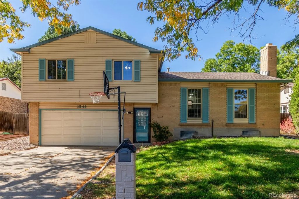 1549 S Evanston Street, Aurora