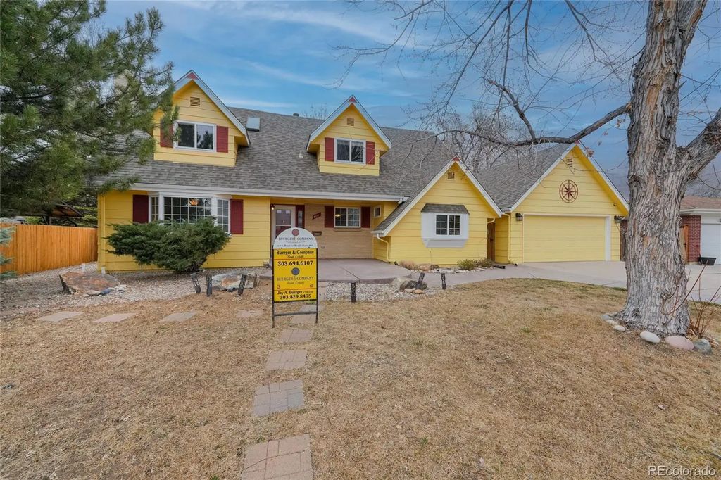 8111 E Briarwood Boulevard, Centennial