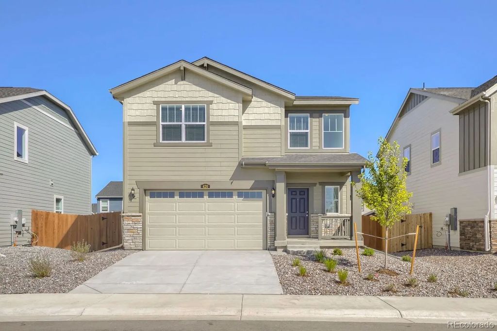 420 Blossom Street, Bennett