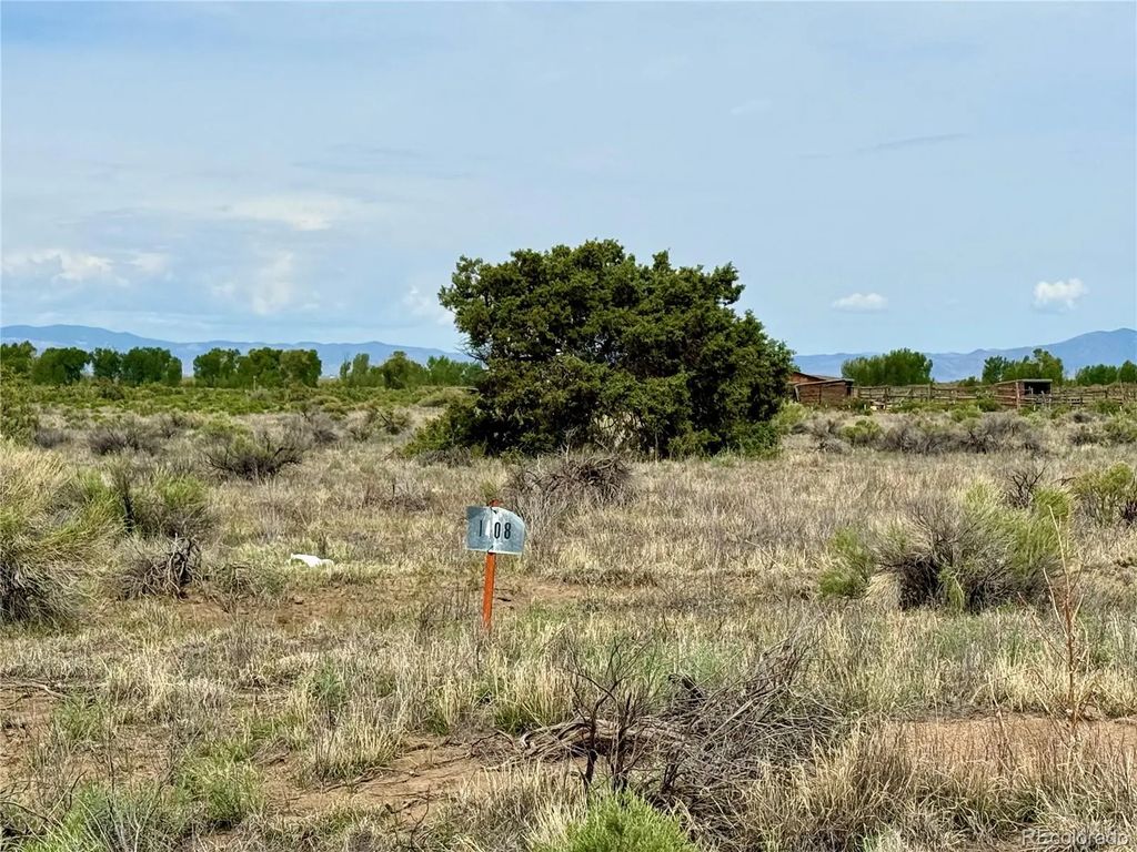 1408 & 1409 W Badger Road, Crestone