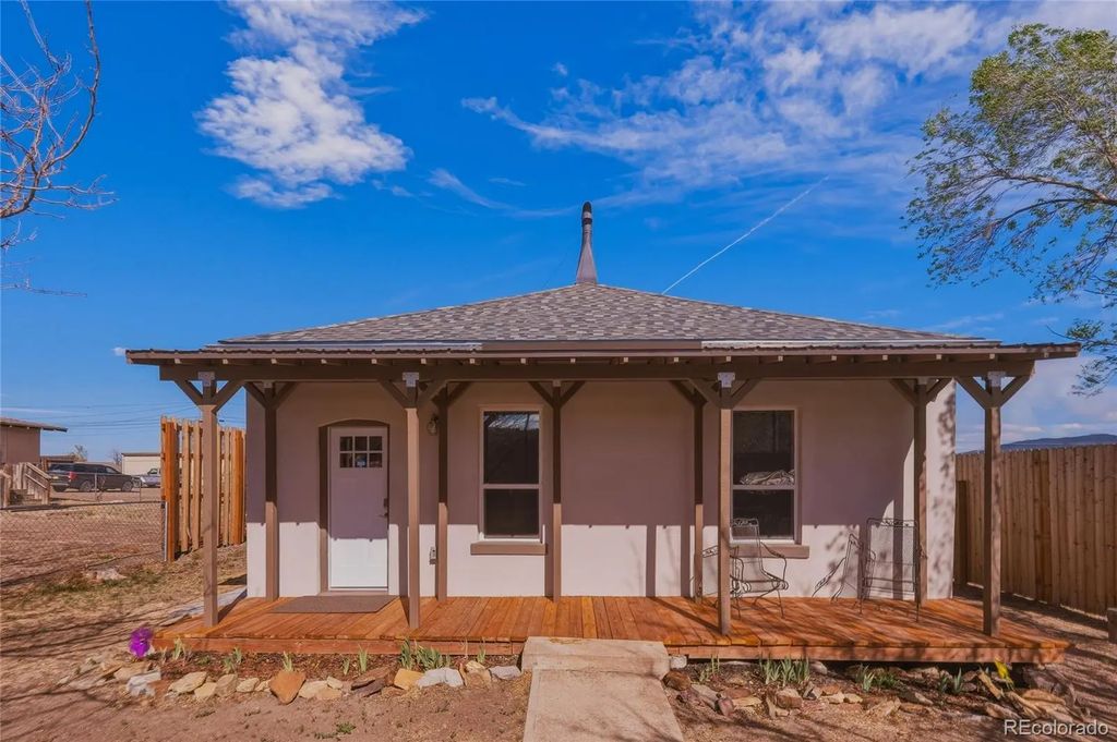 1610 San Luis Street, Trinidad