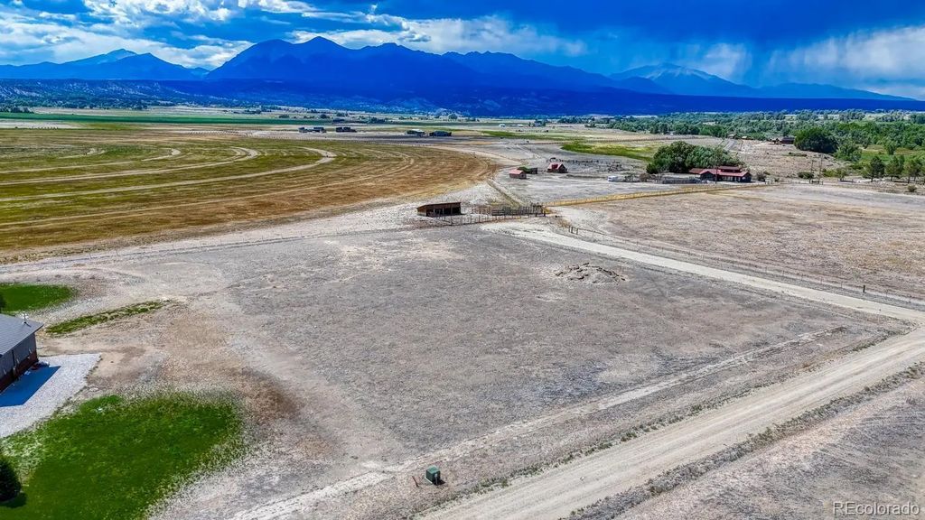 8367 Longhorn Drive, Salida