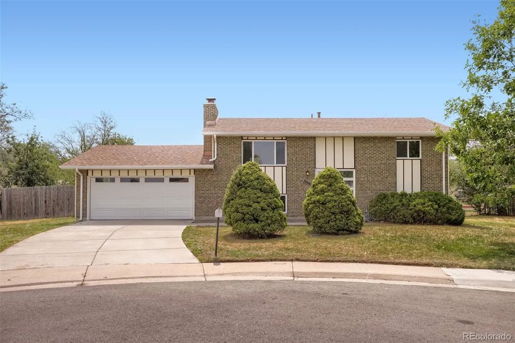 1068 Norfolk Street, Aurora