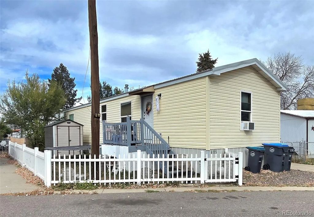 485 D Street, Golden
