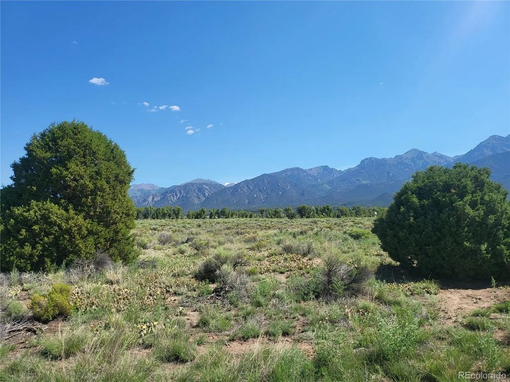 993 Pinon Road, Crestone