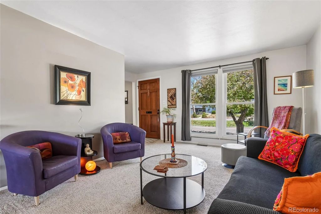 1666 W Sterne Parkway, Littleton