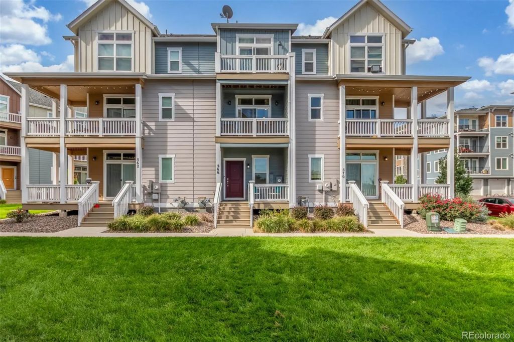 566 W Amherst Avenue, Englewood