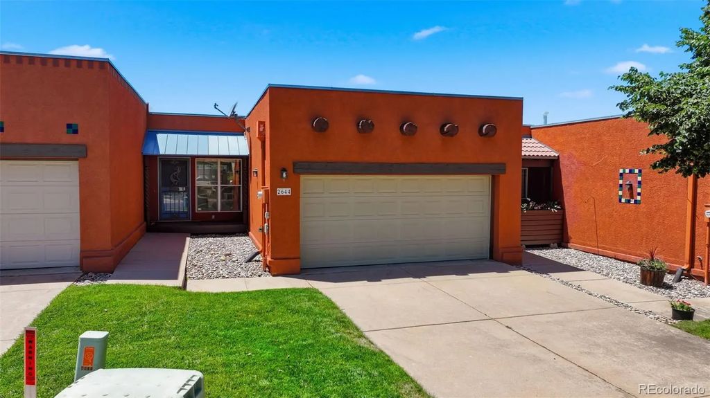2644 Thrush Grove, Colorado Springs