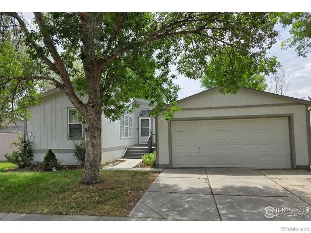3420 Black Hills, Longmont