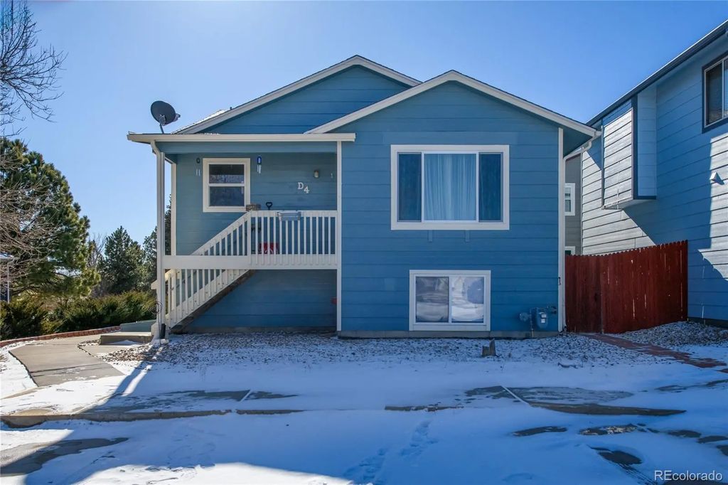 275 Settlement Lane D4, Elizabeth