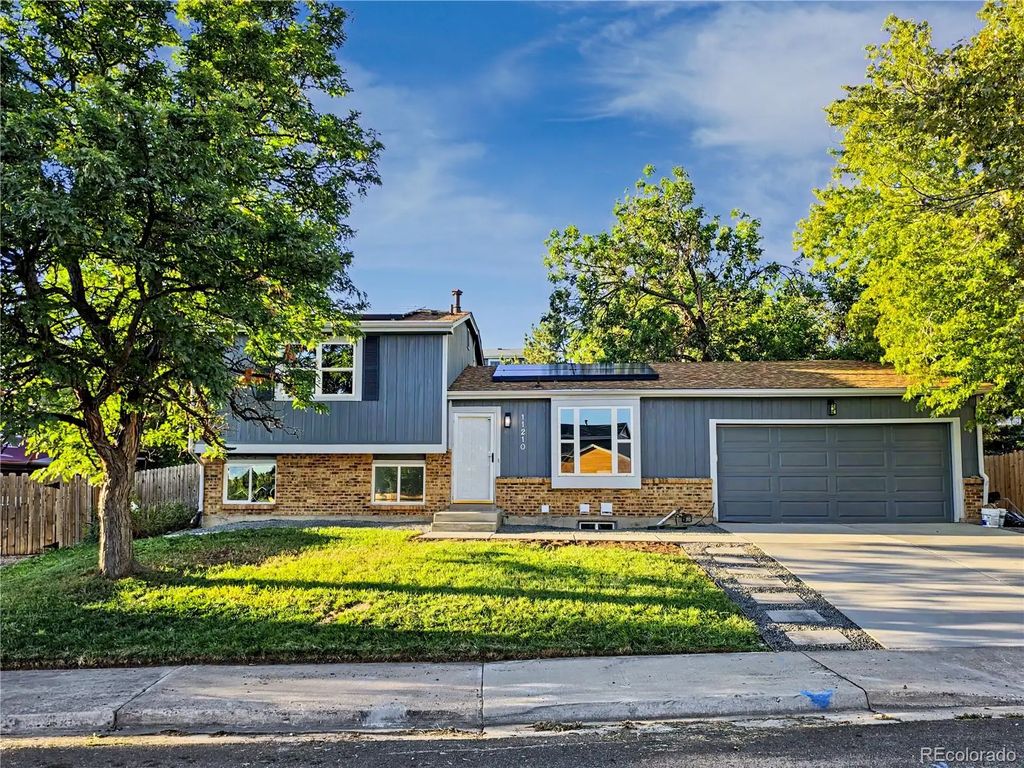 11210 W Powers Avenue, Littleton