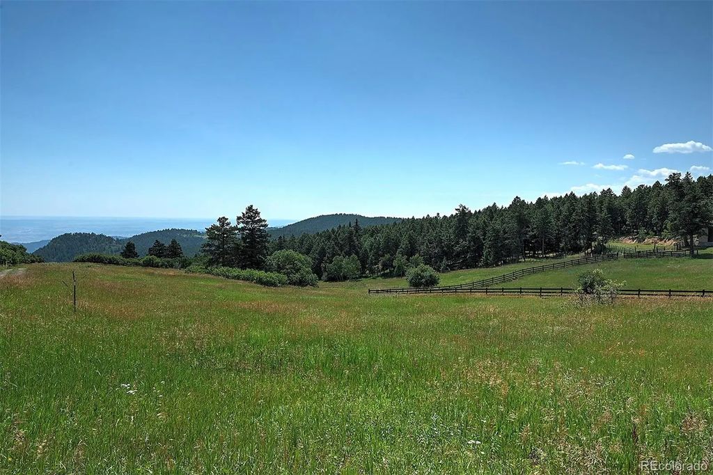13884 N Trail Circle, Littleton