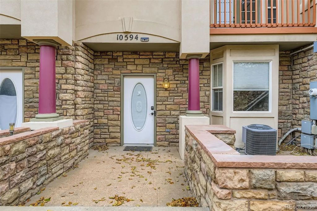10594 E Jewell Avenue, Aurora