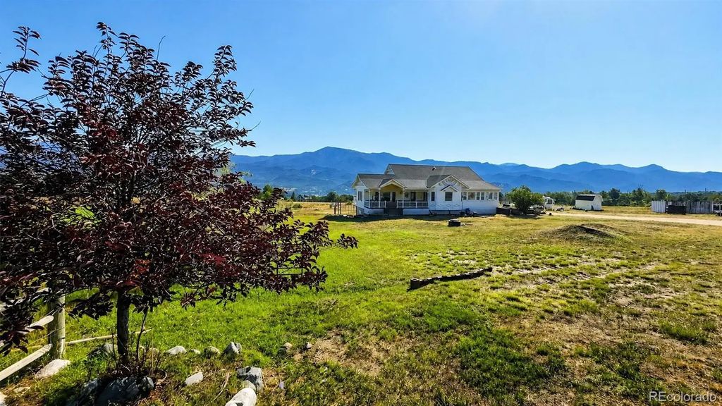 242 E Blarney Stone Road, Howard