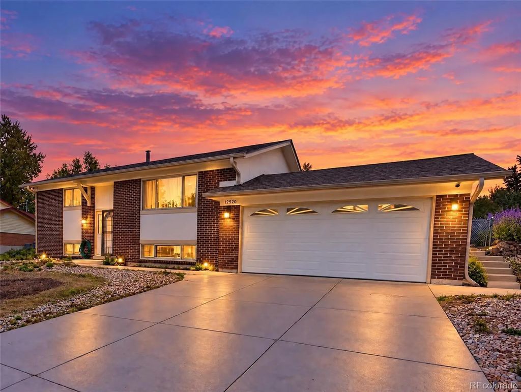 12320 W Mexico Avenue, Lakewood