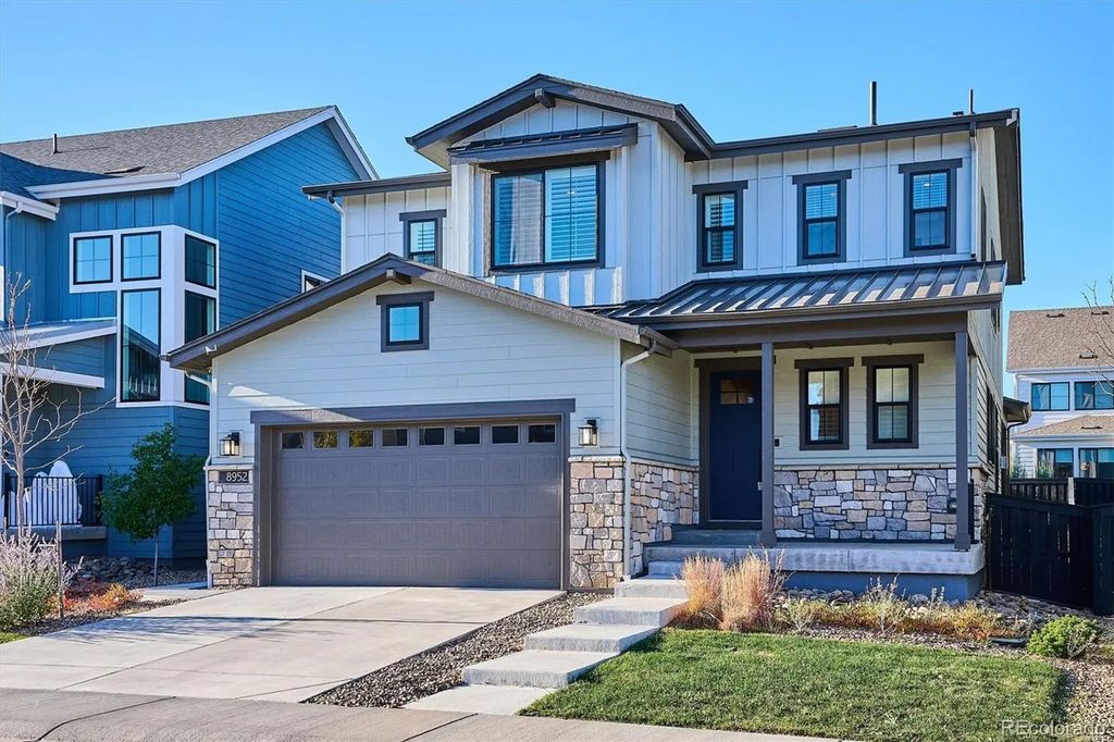 8952 Bellsong Circle, Littleton