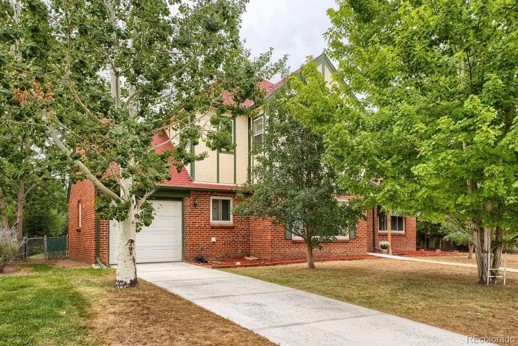 1060 Leyden Street, Denver