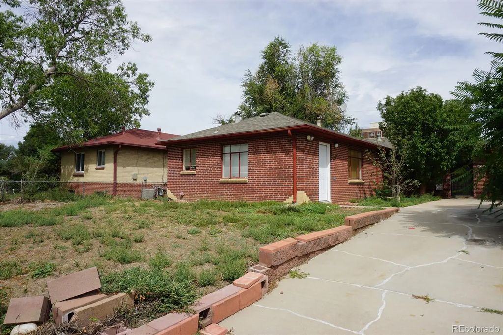 5209 E Thrill Place, Denver