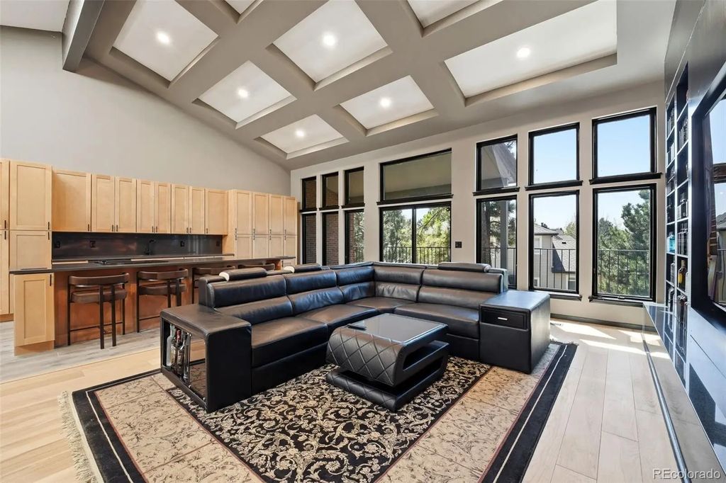 27 Beacon Hill Lane, Greenwood Village
