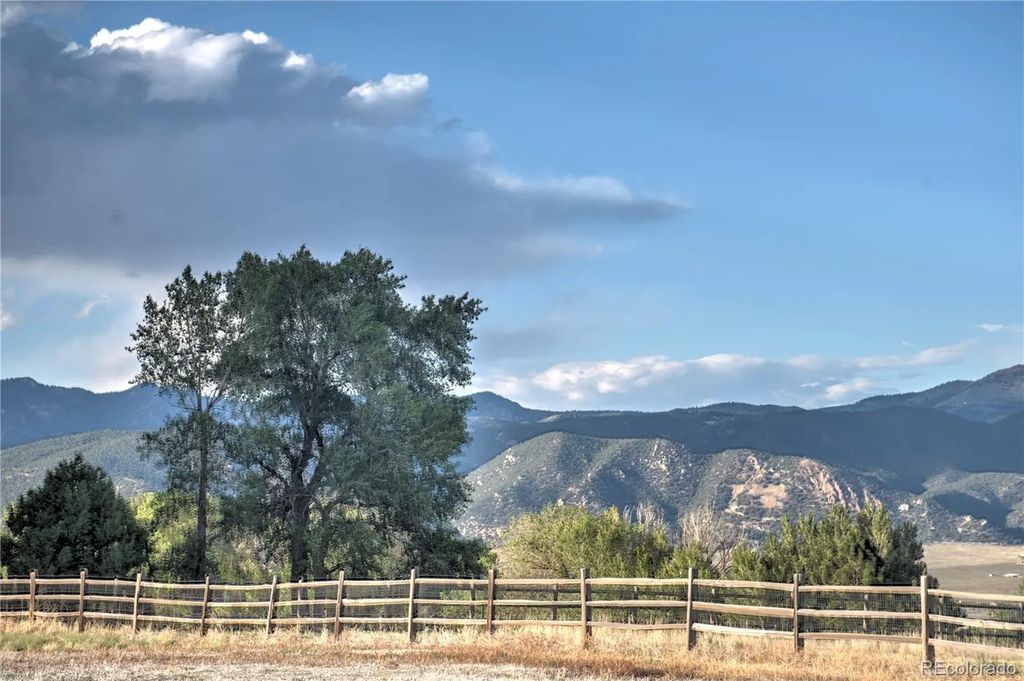 8815 Cameron Meadow Circle, Salida