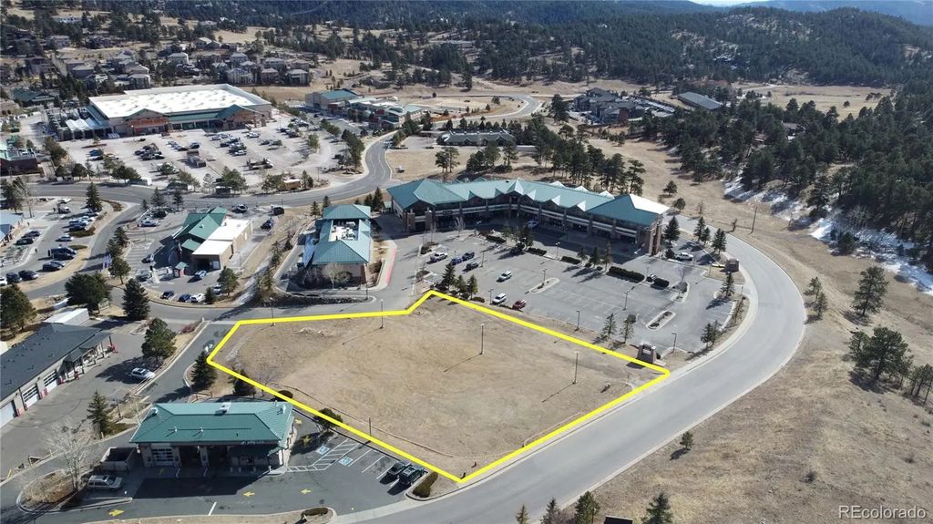 Hotel Way, Evergreen
