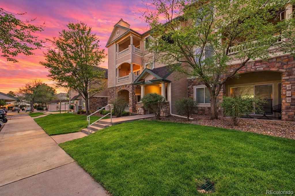 8389 S Independence Circle 11-204, Littleton