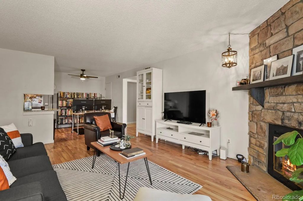 8555 Fairmount Drive G208, Denver