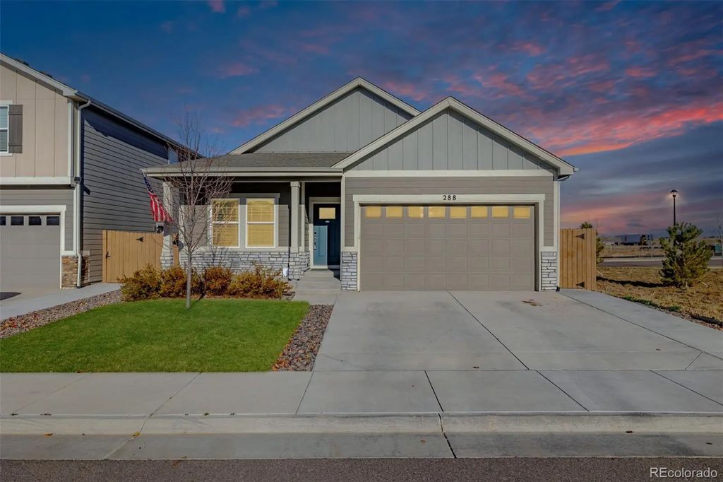 288 Chipeta Way, Lochbuie