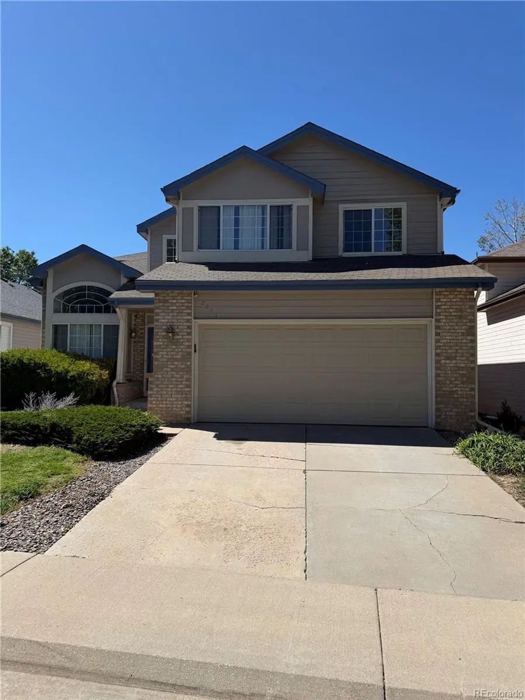 2221 S Moline Court, Aurora