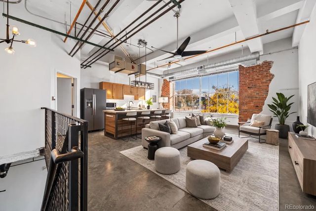 1777 E 39th Avenue 205, Denver