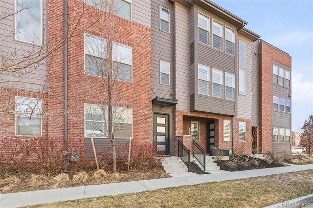 8612 E 47th Avenue, Denver