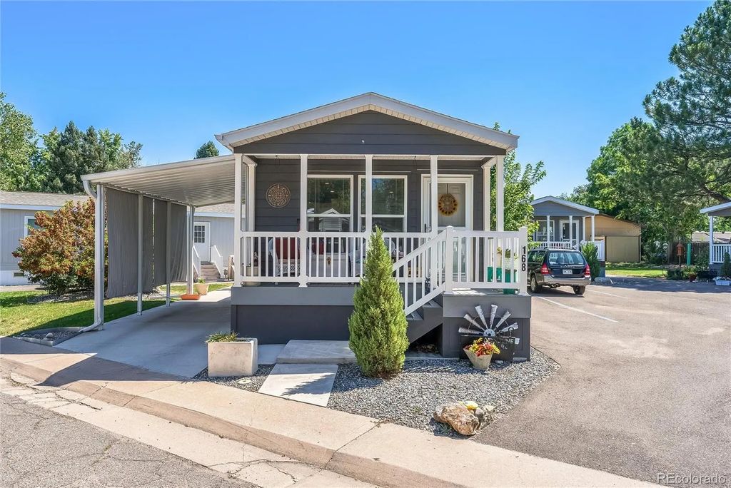 3650 S Federal Boulevard, Englewood