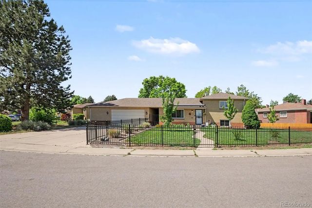 2567 S Uno Way, Denver