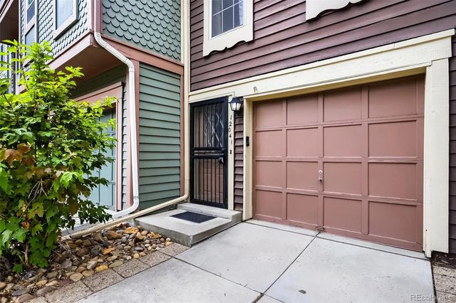 12041 E Ford Circle, Aurora