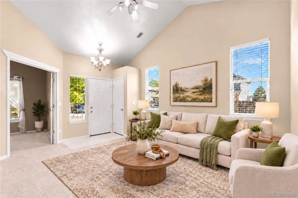 20290 E Red Fox Lane, Centennial