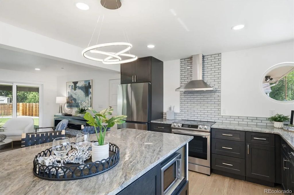 4835 South Cherokee, Englewood
