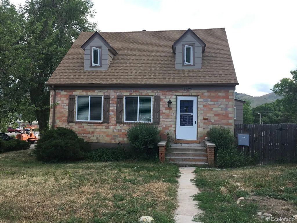 2320 East Street, Golden
