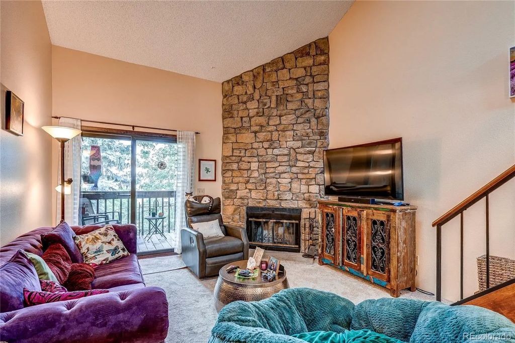 222 Wright Street 303, Lakewood