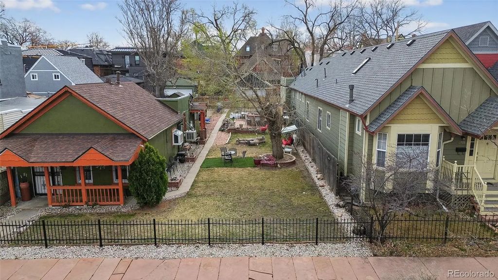 2742 Arapahoe Street, Denver