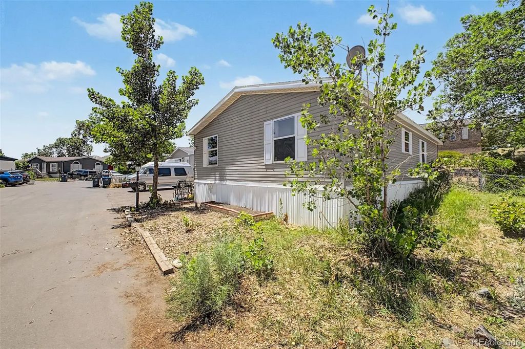 266 Pinto Street, Golden