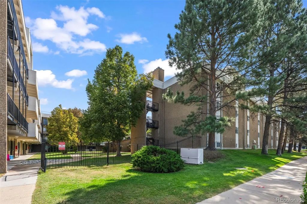 384 S Ironton Street 201, Aurora