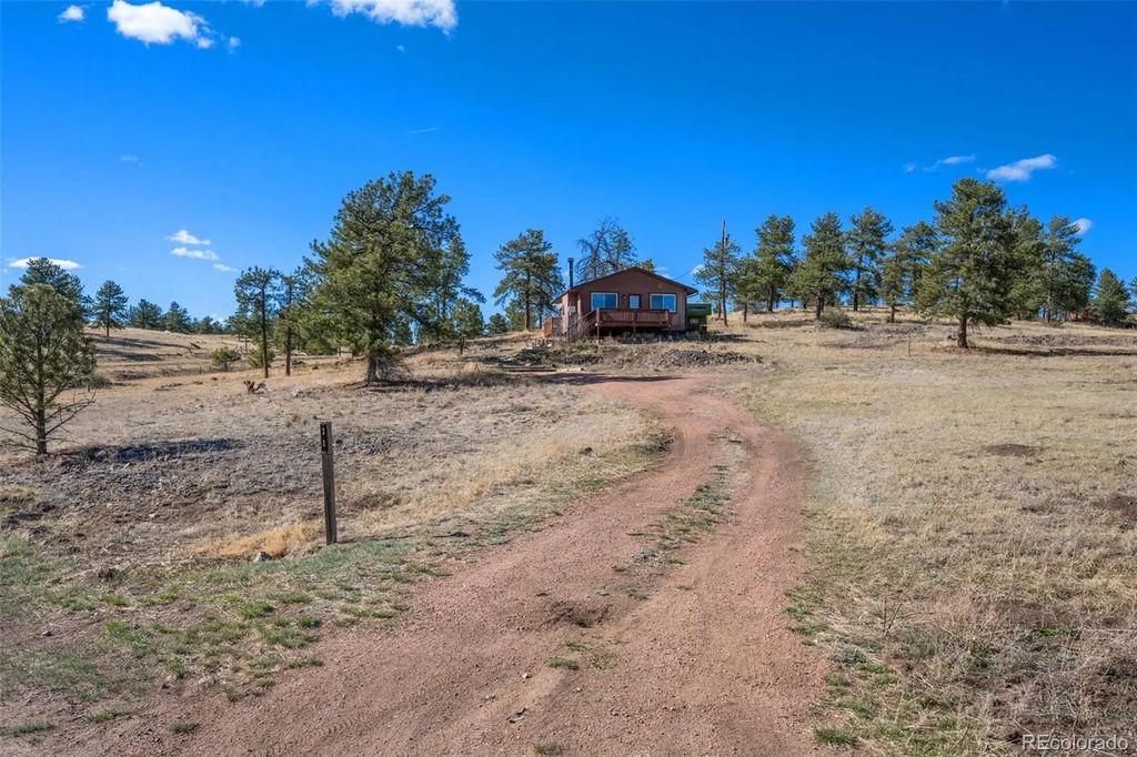 11 Valley Circle, Guffey