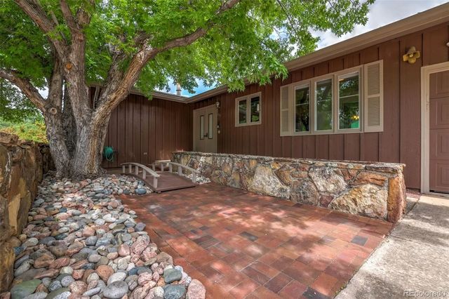 223 Crystal Hills Boulevard, Manitou Springs